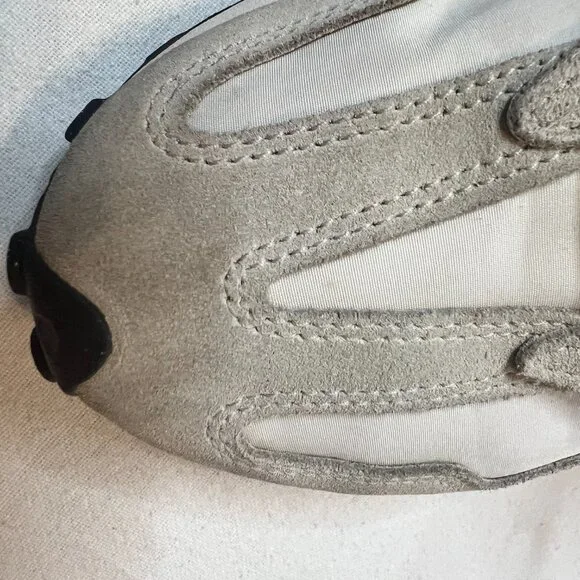 New Balance 327 Sneakers WS327PS Turtledove Grey Green Womens Size 9 - Picture 15 of 15